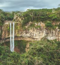 瀑布在马托格罗索景观，巴西